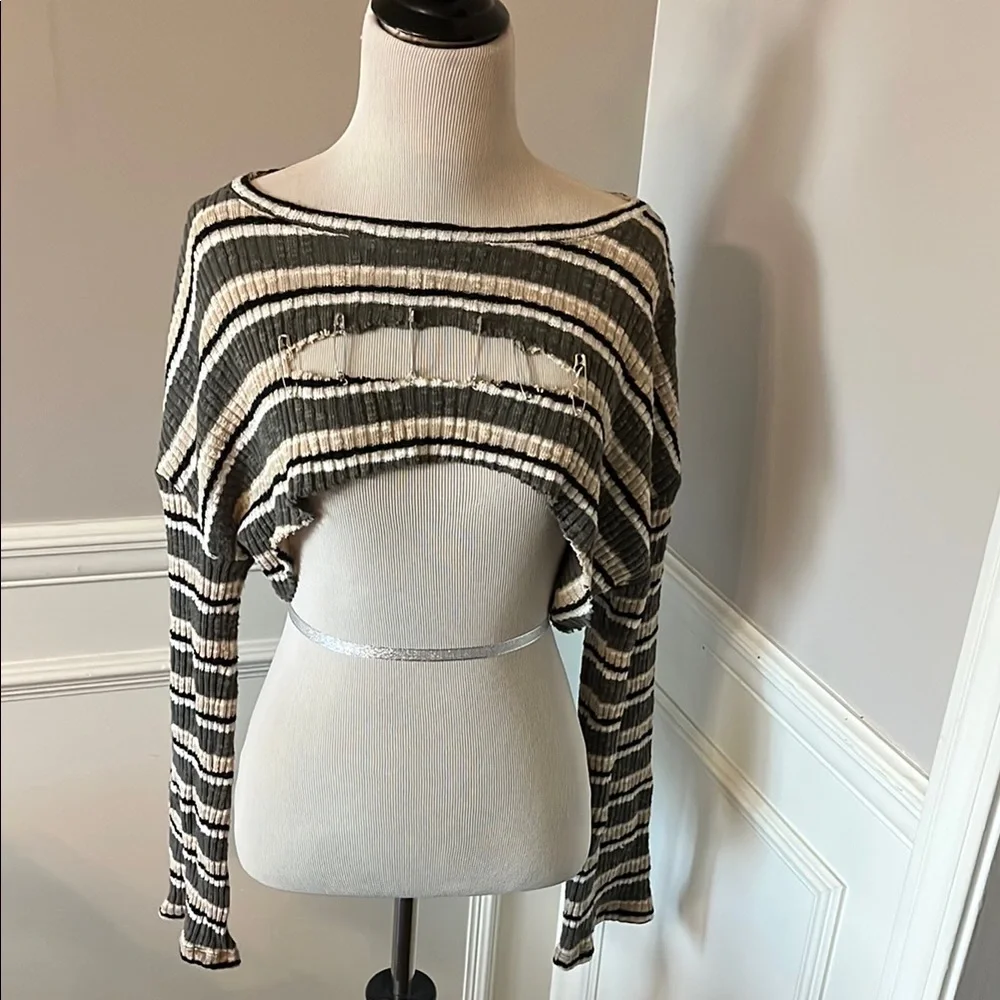 Social Collision Striped Cropped Sweater Size Large